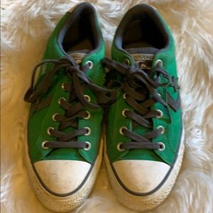 Men’s SZ 7 green Converse